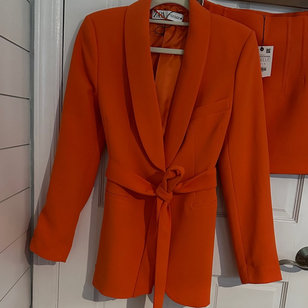 Zara Orange Tie-Waist Blazer with Mini Skirt - Picture 2 of 6